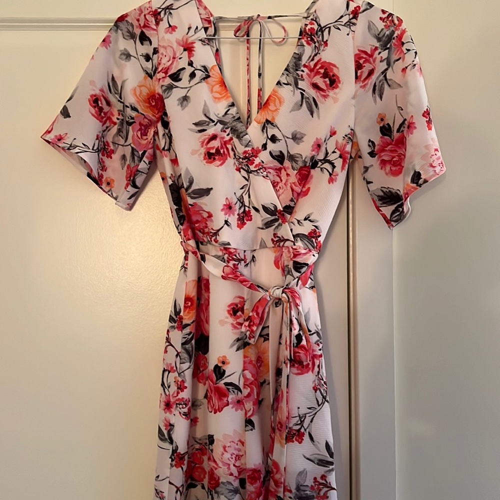 Francesca’s Floral Print Pink Peach and White Jumpsuit